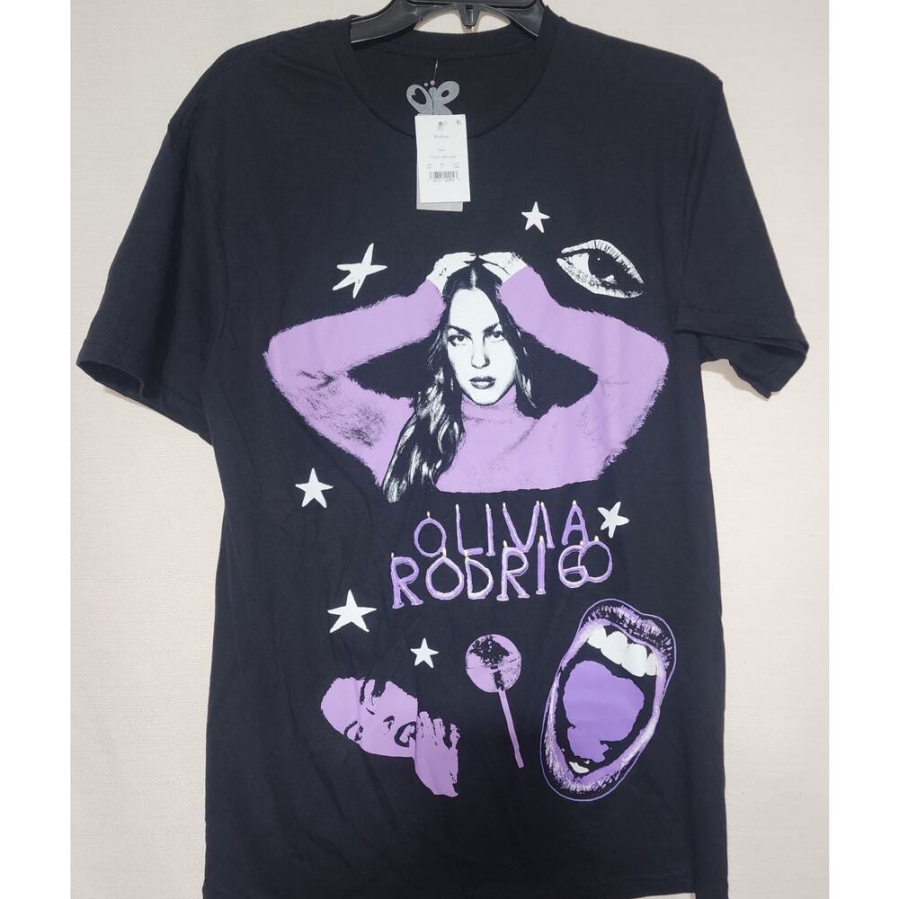 Olivia Rodrigo women's medium shirt